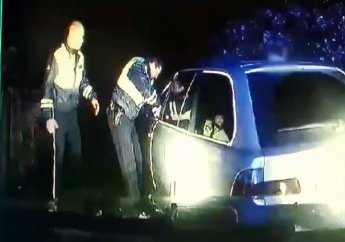 Пьяный нижегородец на BMW врезался в патрульный автомобиль и попытался скрыться - фото 1
