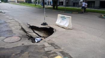 На проезжей части в Нижегородском районе произошел провал